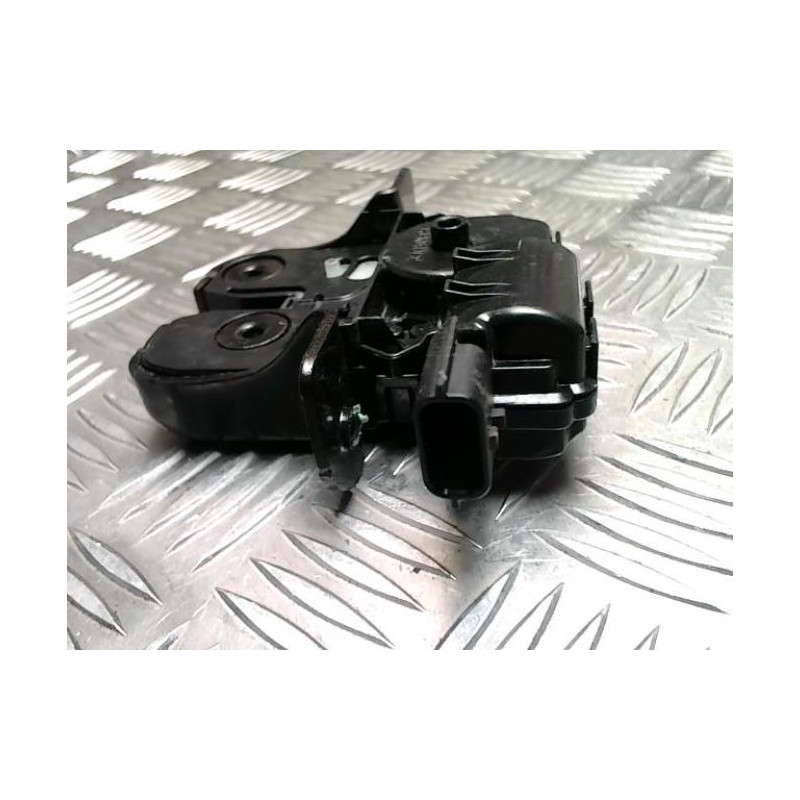Serrure de coffre RENAULT MEGANE 4 PHASE 2 d’occasion