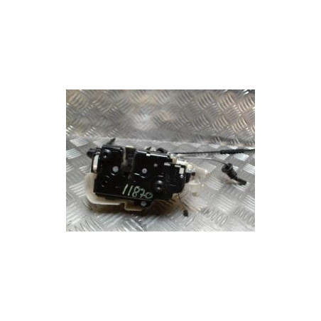 Serrure avant droit VOLKSWAGEN POLO 4 PHASE 1 d’occasion
