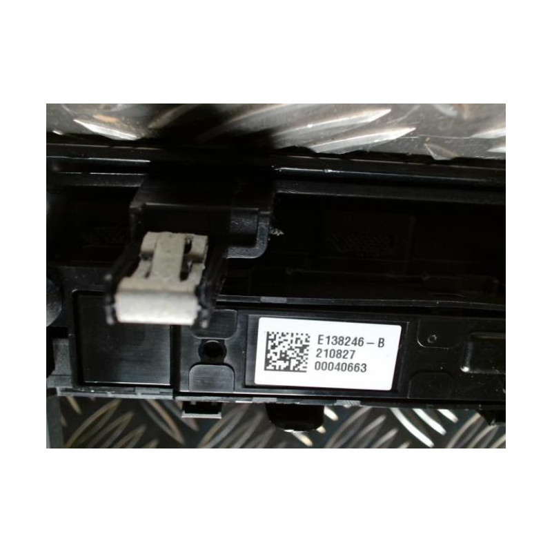 Aerateur tableau de bord RENAULT MEGANE 4 PHASE 2 d’occasion