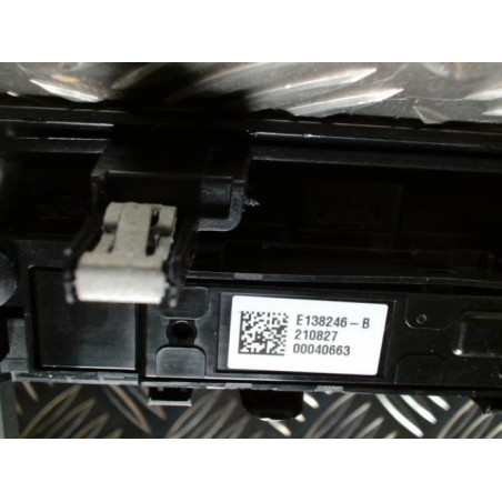 Aerateur tableau de bord RENAULT MEGANE 4 PHASE 2 d’occasion
