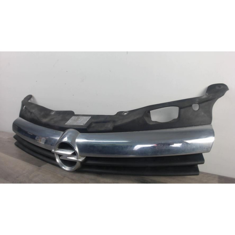 Calandre OPEL ASTRA H GTC PHASE 1 d’occasion