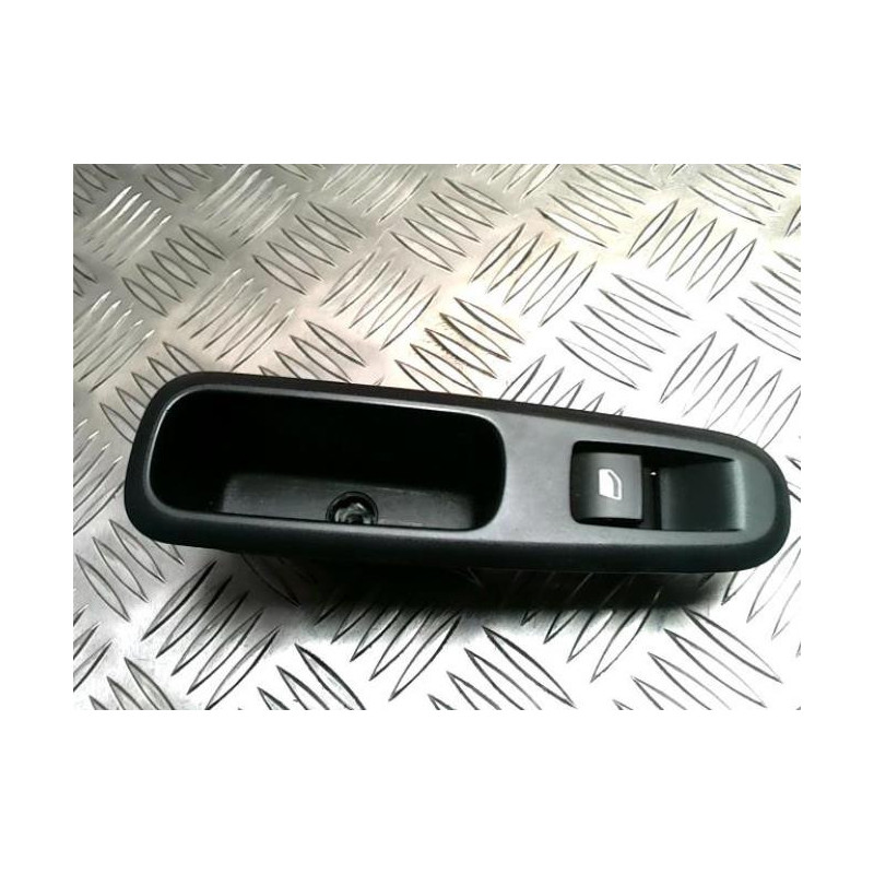 Interrupteur de leve vitre arriere droit PEUGEOT 3008 1 PHASE 1 d’occasion