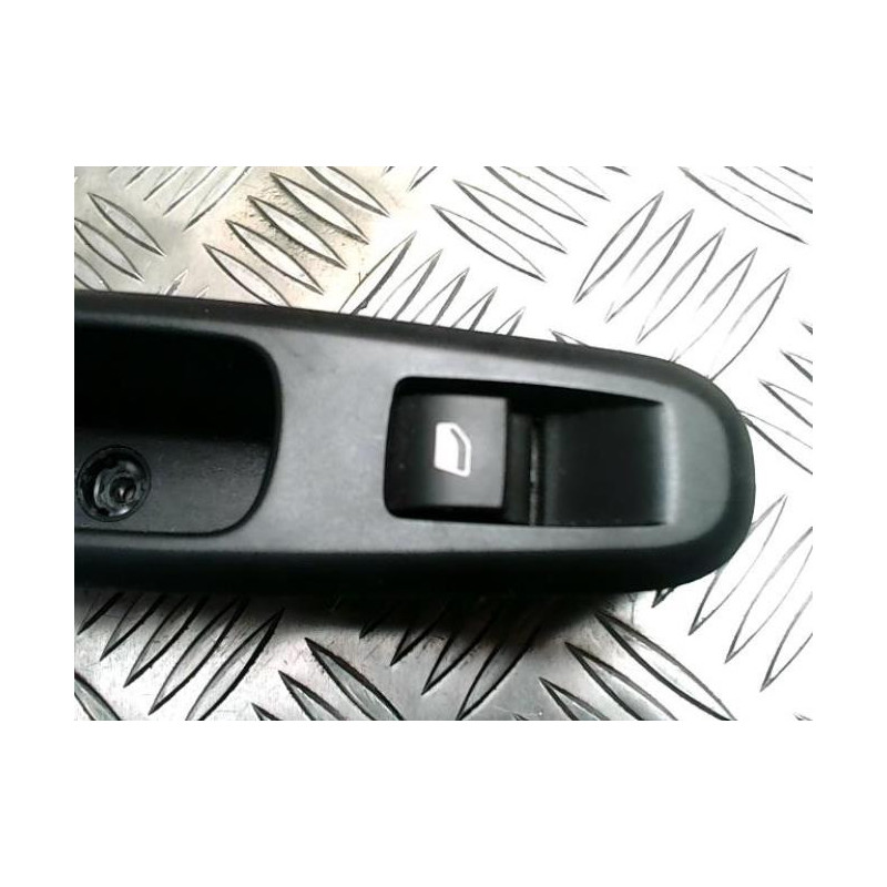 Interrupteur de leve vitre arriere droit PEUGEOT 3008 1 PHASE 1 d’occasion