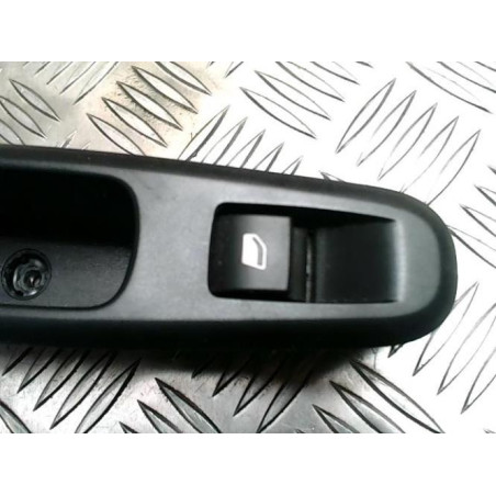 Interrupteur de leve vitre arriere droit PEUGEOT 3008 1 PHASE 1 d’occasion
