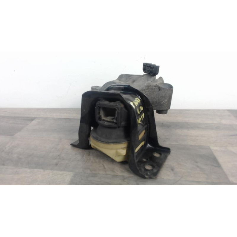 Support moteur RENAULT CLIO 4 PHASE 1 BREAK d’occasion