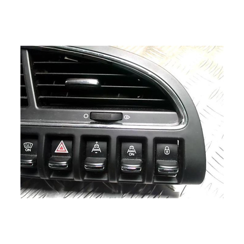 Aerateur tableau de bord PEUGEOT 3008 1 PHASE 1 d’occasion