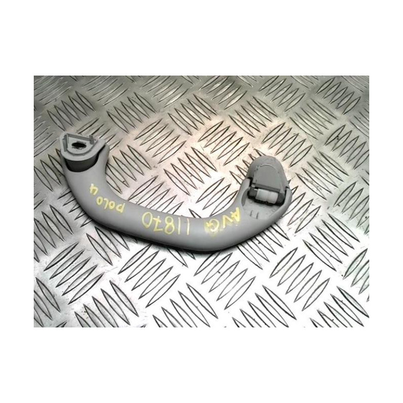 Poignee de maintien avant gauche VOLKSWAGEN POLO 4 PHASE 1 d’occasion
