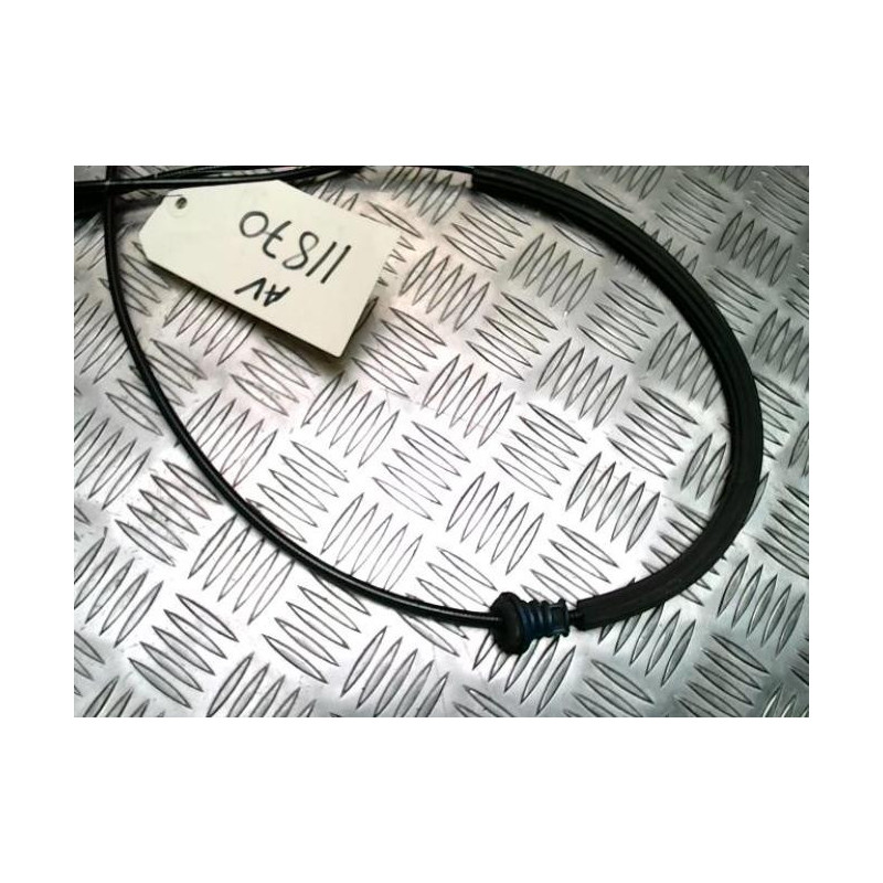 Cable ouverture capot VOLKSWAGEN POLO 4 PHASE 1 d’occasion