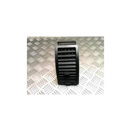 Aerateur tableau de bord avant droit VOLKSWAGEN POLO 4 PHASE 1 d’occasion