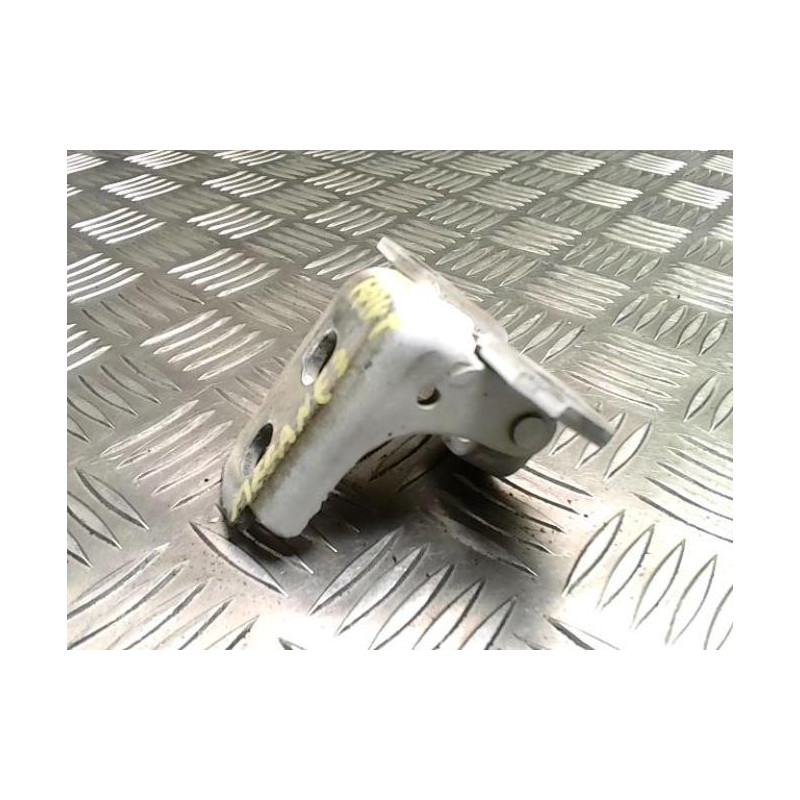 Charniere de porte avant gauche RENAULT MEGANE 3 PHASE 1 COUPE d’occasion