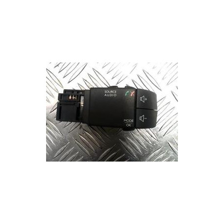 Commande autoradio DACIA SANDERO 2 PHASE 1 d’occasion