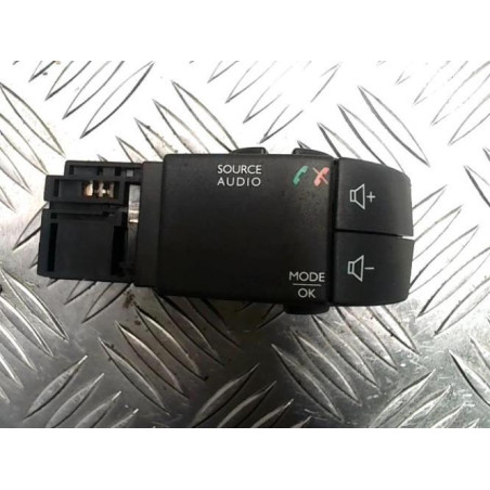 Commande autoradio DACIA SANDERO 2 PHASE 1 d’occasion