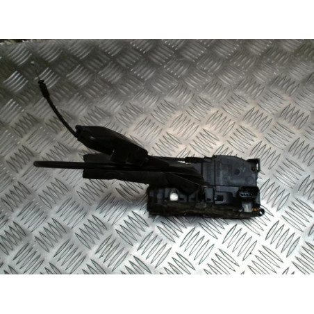 Serrure avant gauche RENAULT MEGANE 3 PHASE 1 COUPE d’occasion