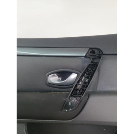 Panneau de porte avant gauche RENAULT LAGUNA 3 PHASE 1 COUPE d’occasion