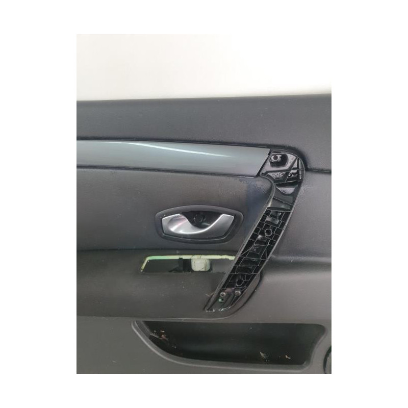 Panneau de porte avant gauche RENAULT LAGUNA 3 PHASE 1 COUPE d’occasion