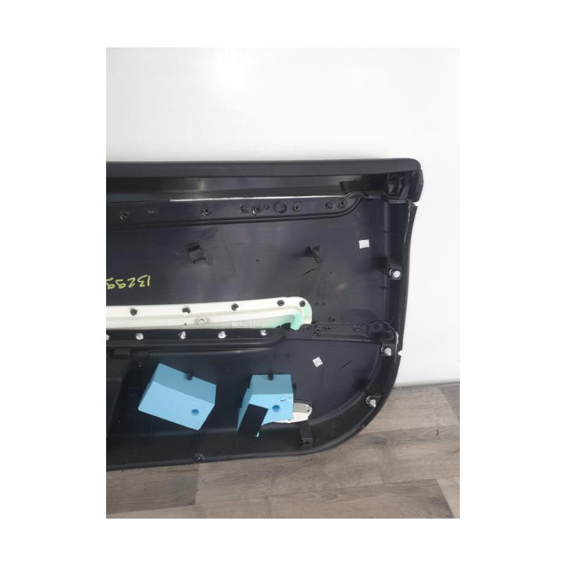 Panneau de porte avant gauche RENAULT LAGUNA 3 PHASE 1 COUPE d’occasion