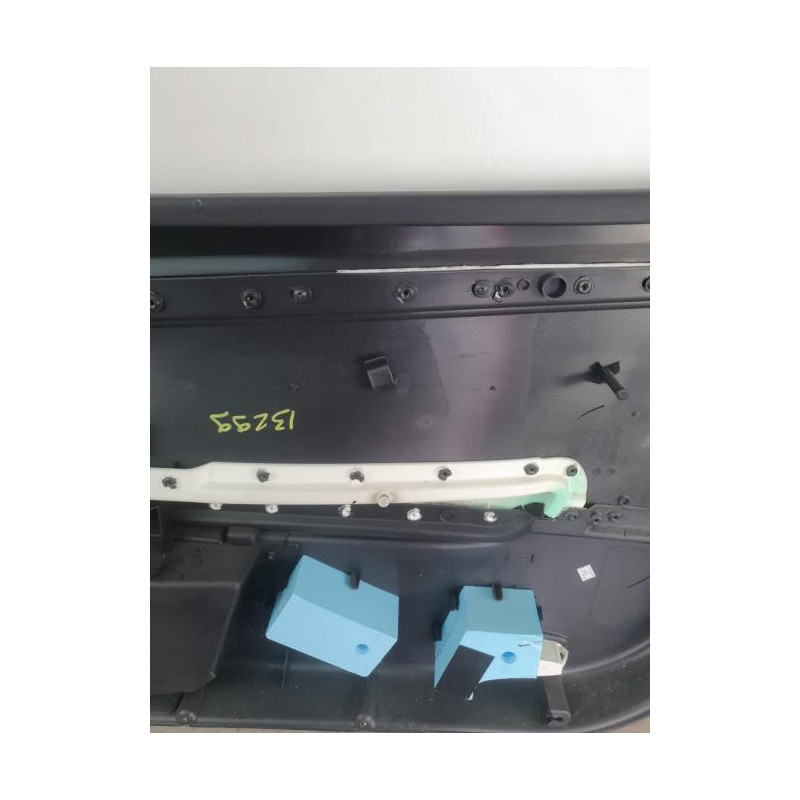 Panneau de porte avant gauche RENAULT LAGUNA 3 PHASE 1 COUPE d’occasion