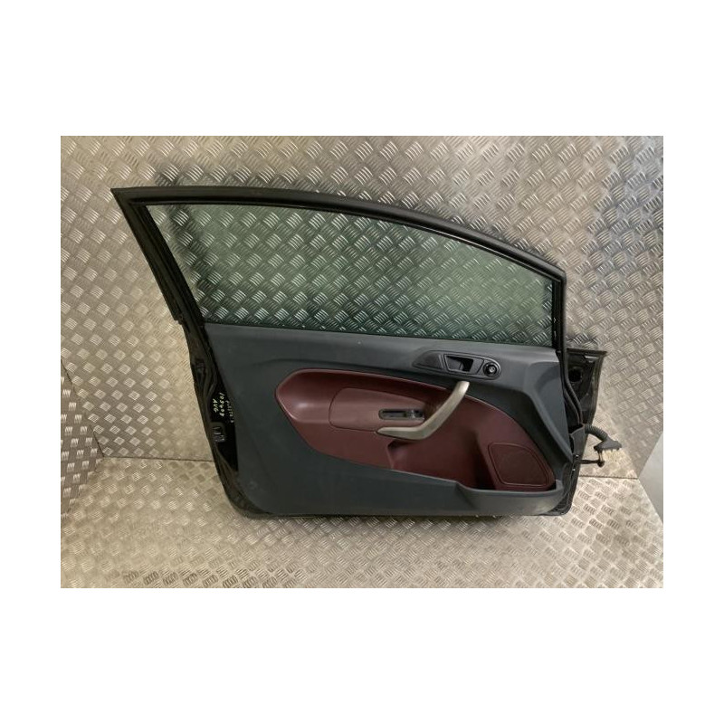 Porte avant gauche FORD FIESTA 6 PHASE 1 d’occasion