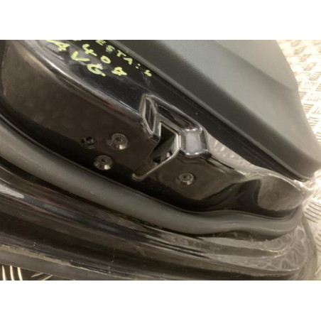 Porte avant gauche FORD FIESTA 6 PHASE 1 d’occasion