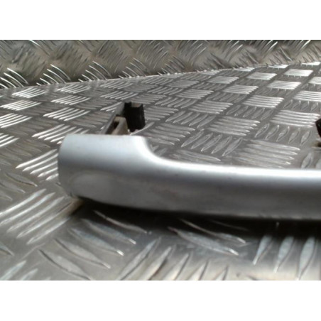 Poignee porte avant droit RENAULT MEGANE 3 PHASE 1 COUPE d’occasion