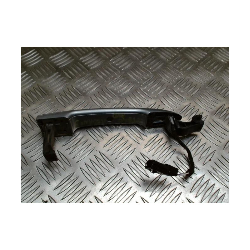 Poignee porte avant droit RENAULT MEGANE 3 PHASE 1 COUPE d’occasion