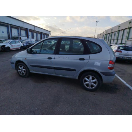 Serrure avant gauche RENAULT SCENIC 1 PHASE 2 d’occasion