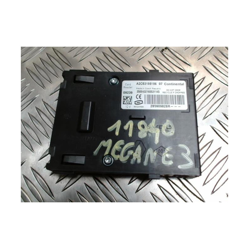 Lecteur de carte (neiman) RENAULT MEGANE 3 PHASE 1 COUPE d’occasion