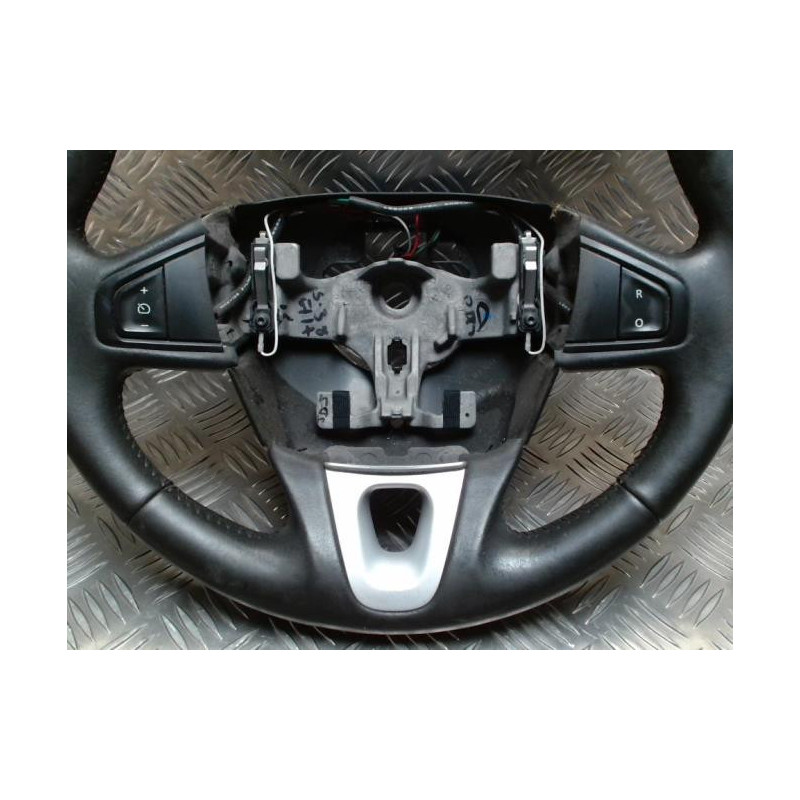 Volant RENAULT MEGANE 3 PHASE 1 COUPE d’occasion