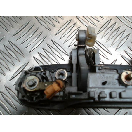 Poignee porte avant gauche MAZDA 323 6 d’occasion
