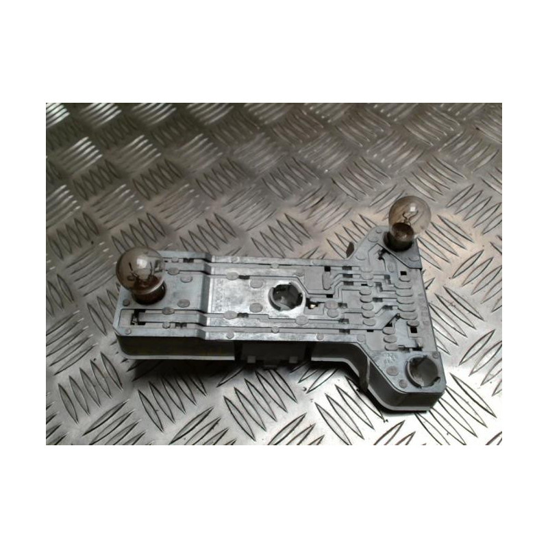 Platine feu arriere gauche VOLKSWAGEN PASSAT 4 PHASE 1 d’occasion