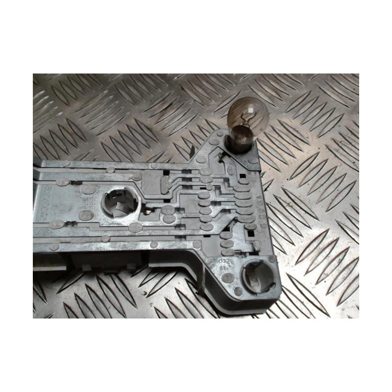 Platine feu arriere gauche VOLKSWAGEN PASSAT 4 PHASE 1 d’occasion