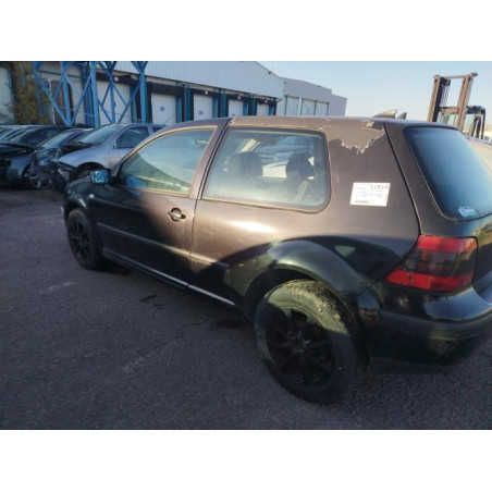 Platine feu arriere droit VOLKSWAGEN GOLF 4 d’occasion