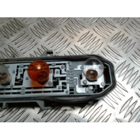 Platine feu arriere droit RENAULT CLIO 2 PHASE 2 d’occasion