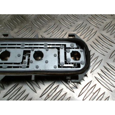 Platine feu arriere gauche RENAULT CLIO 2 PHASE 2 d’occasion