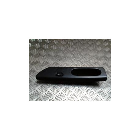 Interrupteur de leve vitre avant droit RENAULT LAGUNA 1 PHASE 1 d’occasion