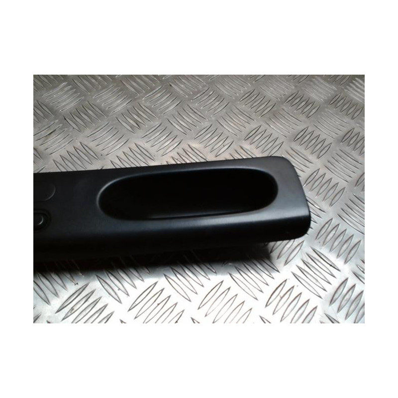 Interrupteur de leve vitre avant droit RENAULT LAGUNA 1 PHASE 1 d’occasion