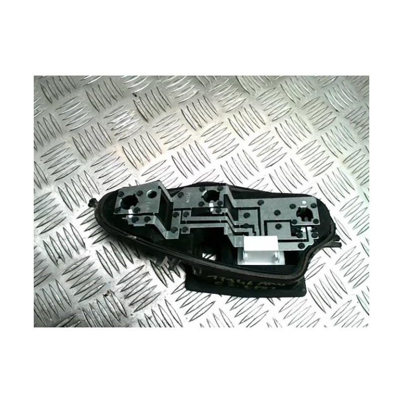 Platine feu arriere gauche CITROEN C3 2 PHASE 1 d’occasion