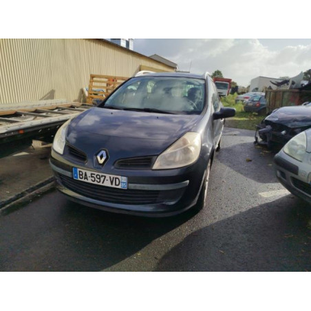 Absorbeur de pare choc avant RENAULT CLIO 3 PHASE 1 BREAK d’occasion