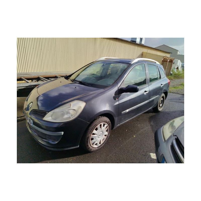 Absorbeur de pare choc avant RENAULT CLIO 3 PHASE 1 BREAK d’occasion