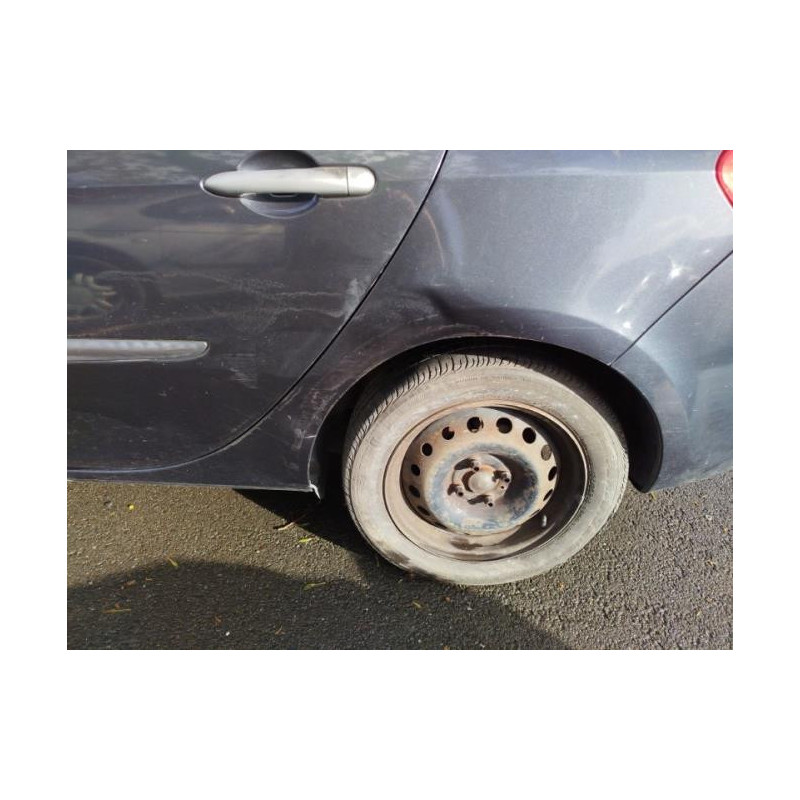 Absorbeur de pare choc avant RENAULT CLIO 3 PHASE 1 BREAK d’occasion