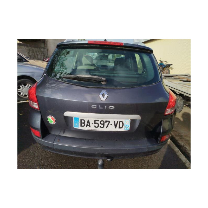 Absorbeur de pare choc avant RENAULT CLIO 3 PHASE 1 BREAK d’occasion