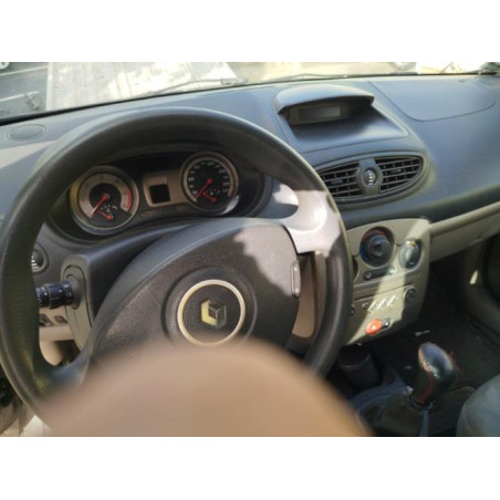 Absorbeur de pare choc avant RENAULT CLIO 3 PHASE 1 BREAK d’occasion