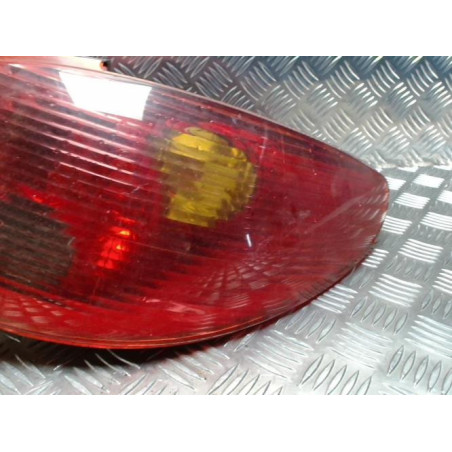 Feu arriere principal droit (feux) PEUGEOT 206 PHASE 2 CABRIOLET d’occasion