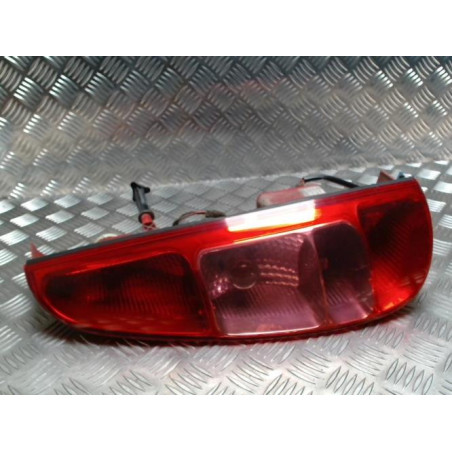 Feu arriere principal droit (feux) PEUGEOT 807 d’occasion