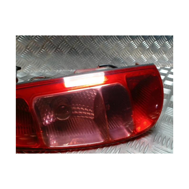 Feu arriere principal droit (feux) PEUGEOT 807 d’occasion