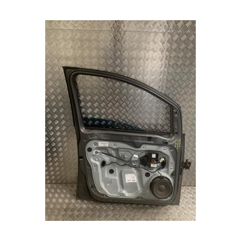 Porte avant gauche VOLKSWAGEN TOURAN 1 PHASE 2 d’occasion