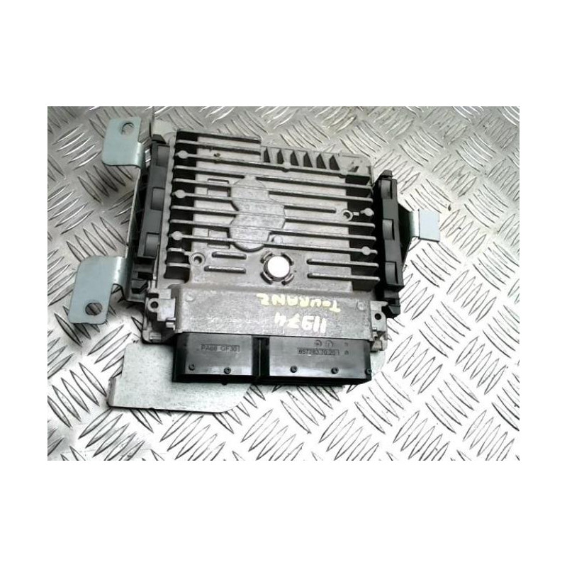 Calculateur moteur VOLKSWAGEN TOURAN 2 d’occasion