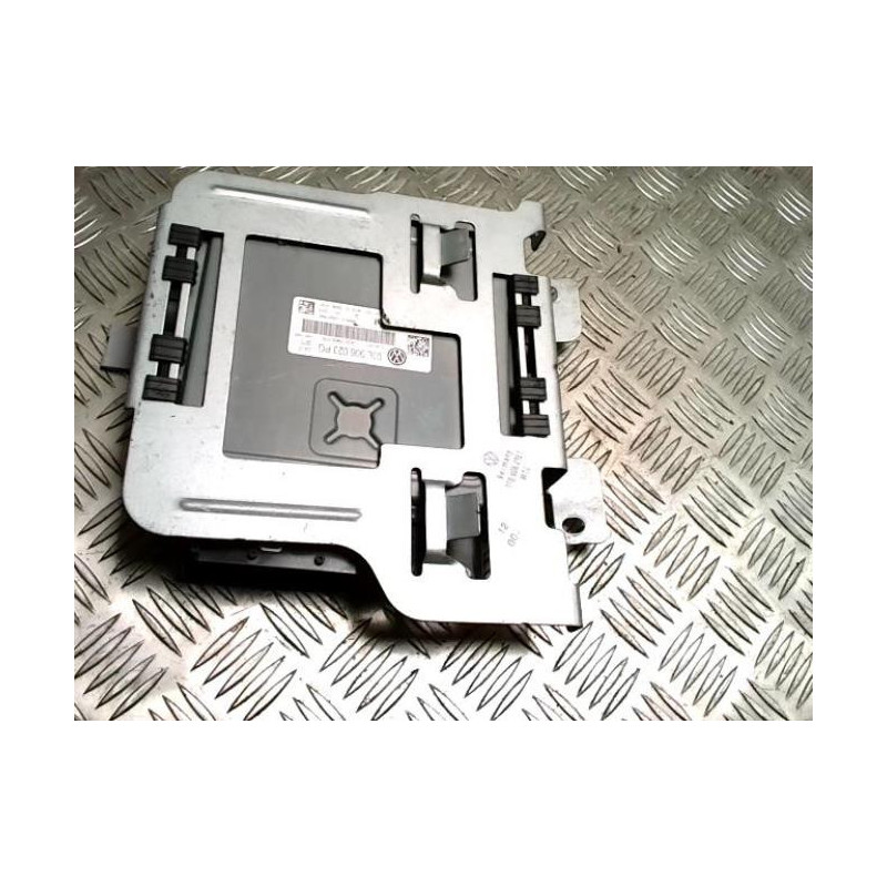 Calculateur moteur VOLKSWAGEN TOURAN 2 d’occasion