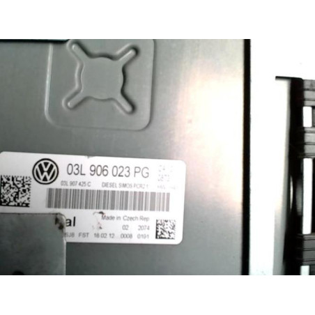 Calculateur moteur VOLKSWAGEN TOURAN 2 d’occasion