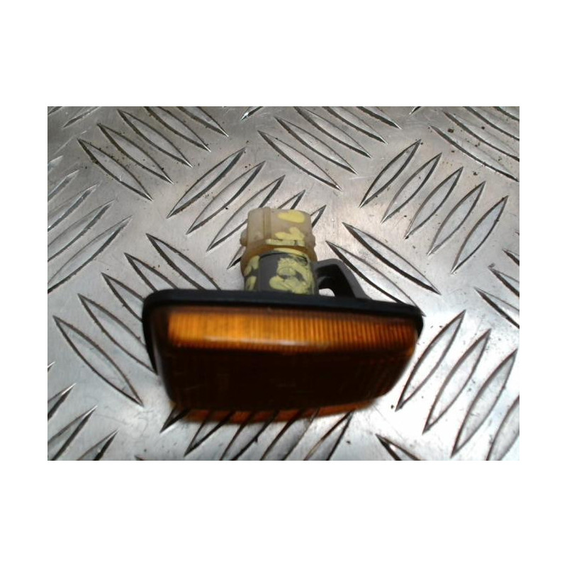 Repetiteur clignotant avant gauche (Feux) PEUGEOT 406 COUPE d’occasion
